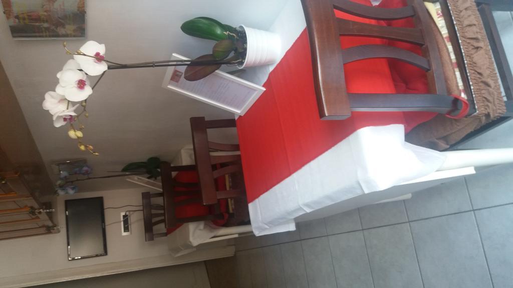 Guest House Il Marchese Del Grillo Rome Exterior photo